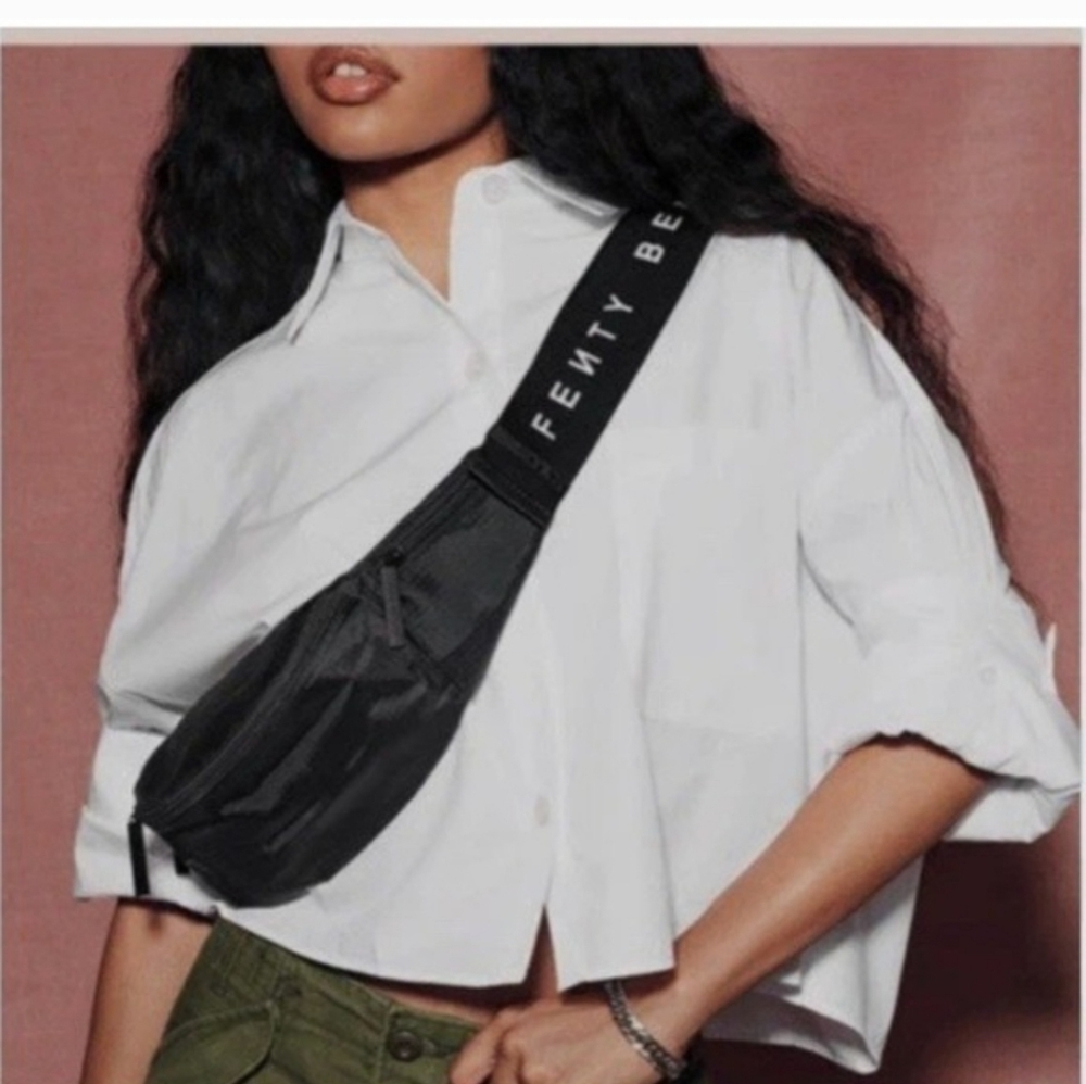 FENTY BEAUTY FANNY PACK CROSSBODY BAG.   #7800